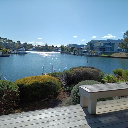 The View - Captains Cove Waterfront Resort Paynesville Esterno foto