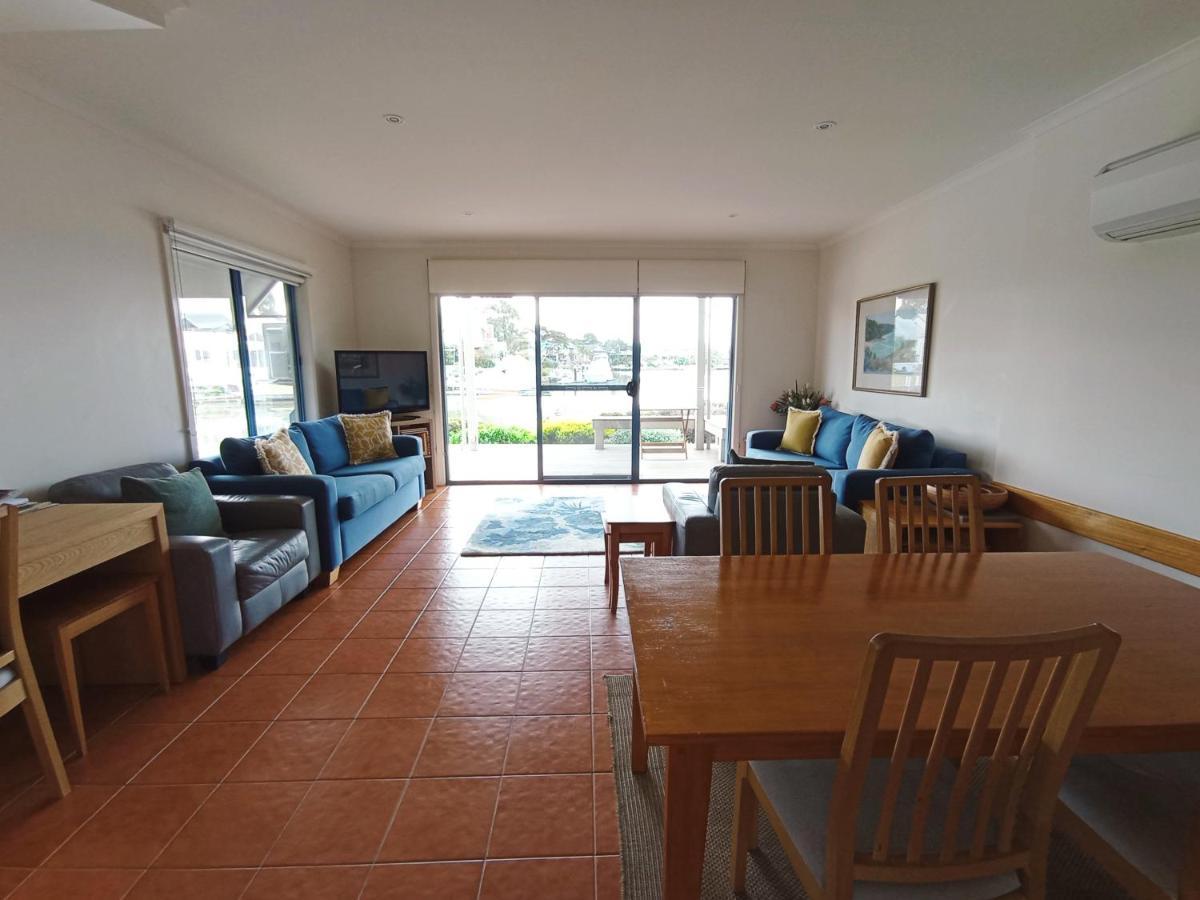 The View - Captains Cove Waterfront Resort Paynesville Esterno foto