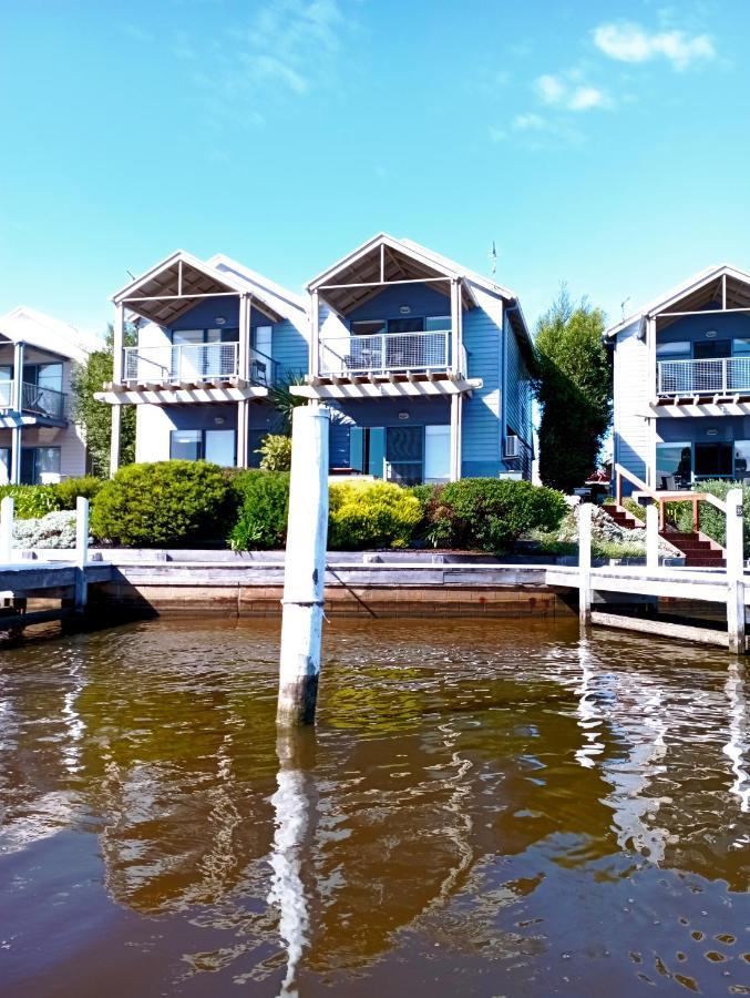 The View - Captains Cove Waterfront Resort Paynesville Esterno foto