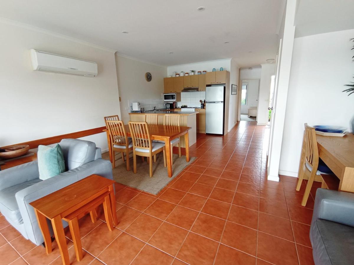 The View - Captains Cove Waterfront Resort Paynesville Esterno foto