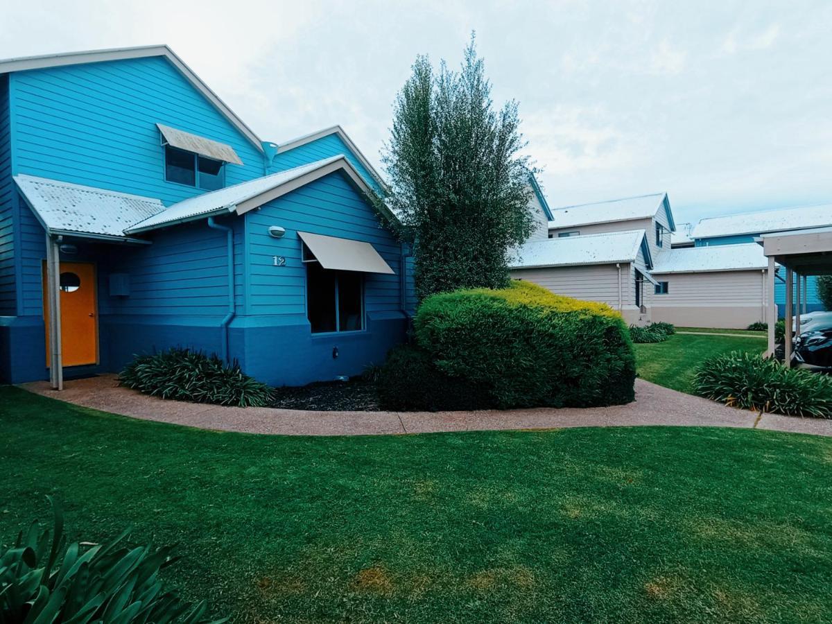 The View - Captains Cove Waterfront Resort Paynesville Esterno foto