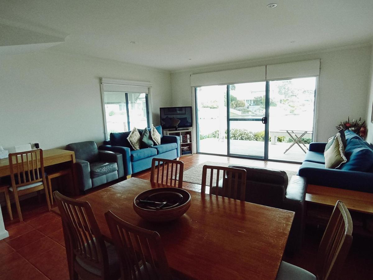 The View - Captains Cove Waterfront Resort Paynesville Esterno foto